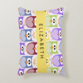 かわいいフクロウ、フクロウカラフルの柄、フクロウ、お名前 アクセントクッション (正面(垂直))