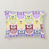 かわいいフクロウ、フクロウ柄、ベビーフクロウカラフル、フクロウ アクセントクッション (正面)