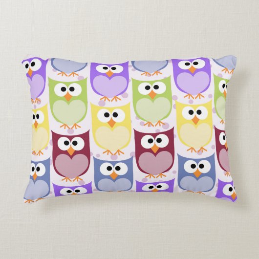 かわいいフクロウ、フクロウ柄、ベビーフクロウカラフル、フクロウ アクセントクッション (正面)