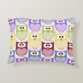 かわいいフクロウ、フクロウ柄、ベビーフクロウカラフル、フクロウ アクセントクッション (裏面)