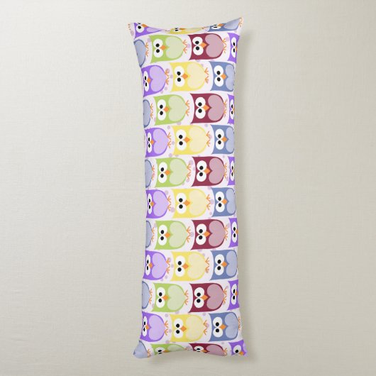 かわいいフクロウ、フクロウ柄、ベビーフクロウカラフル、フクロウ ボディピロー (裏面 (縦))