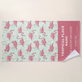 かわいいフラミンゴパターンカスタム文字 ビーチタオル (正面)