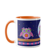 かわいいフラワーパワーのフクロウおよび星明かりの夜は襲います