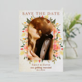 かわいいフローラフォトアーチ結婚式の日付を保存 箔招待状 (立ち正面)