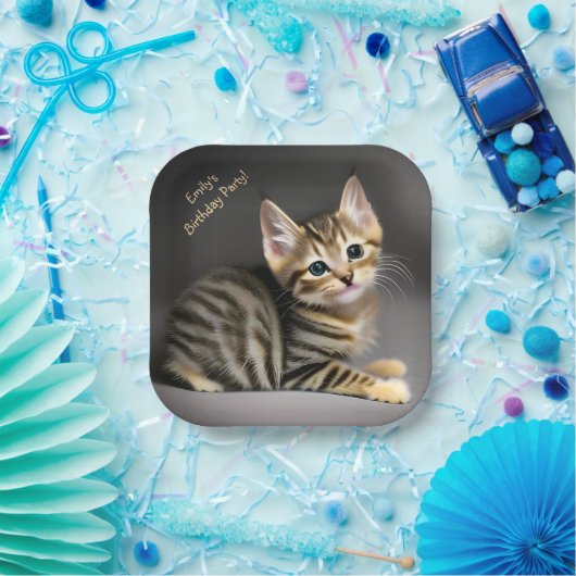 かわいいフワフワの猫ベビー ペーパープレート (パーティー)
