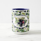 かわいいブラックベリーの水色 マグカップ (中央)