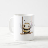 かわいいブランコに乗ったハチ コーヒーマグカップ (正面左)