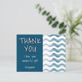 かわいいブルーウェーブボーイサンキュー誕生日 ポストカード (スタンド正面)