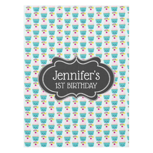 かわいいブルーカップケーキとかわいい顔誕生日 テーブルクロス (正面)