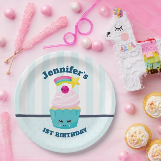 かわいいブルーカップケーキとかわいい顔誕生日 ペーパープレート (パーティー)