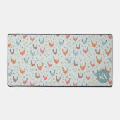 かわいいブルーファームチキンモノグラム デスクマット (正面)