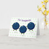 かわいいブルーベリーパープル漫画のイラストレーション カード (黄色い花)