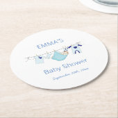 かわいいブルーボーイイラストレーション物干し洗濯 ラウンドペーパーコースター (アングル)