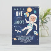 かわいいブルー宇宙ファーストトリッのまわりにプサン1歳の誕生日 招待状 (スタンド正面)