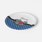 かわいいブルー水玉模様レッドローズシェブロンボウと名前 ペーパープレート (アングル)