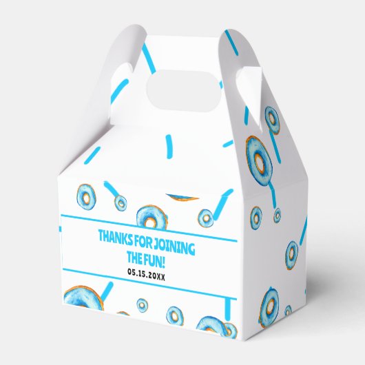 かわいいブルー&ホワイトウォーターカラードーナツボーイ誕生日 フェイバーボックス (裏面サイド)