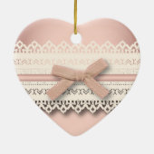 かわいいプリンセスガーリーシックなホワイトレースピンクボウ セラミックオーナメント (裏面)