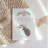 かわいいヘッジホッグのピンクの赤ちゃん女の子の写真誕生 案内状