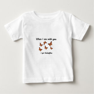 かわいいベビーのコンビネゾン ちょうちょ ベビーTシャツ