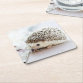 かわいいベビーのハリネズミ スクエアペーパーコースター (アングル)