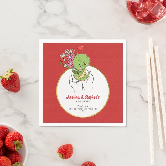 かわいいベビーのヘビが赤い赤ちゃんシャワーの途中にある スタンダードカクテルナプキン (インサイチュ)