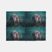 かわいいベビーのマナティーのフリースブランケット フリースブランケット (正面(横))