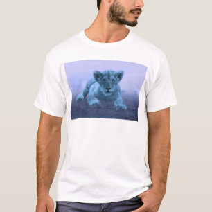 かわいいベビーのライオンの子 Tシャツ