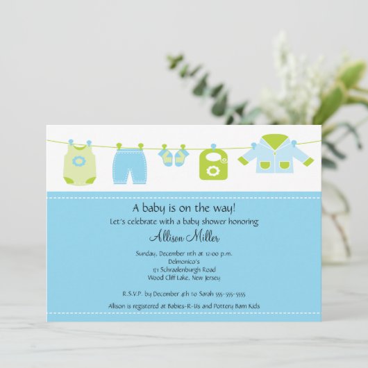 かわいいベビーの洗濯のClotheslineの男の子のベビーシャワー 招待状 (スタンド正面)