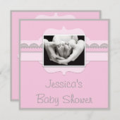 かわいいベビーの足のピンクのベビーシャワーはあなたの写真を加えます 招待状 (正面/裏面)