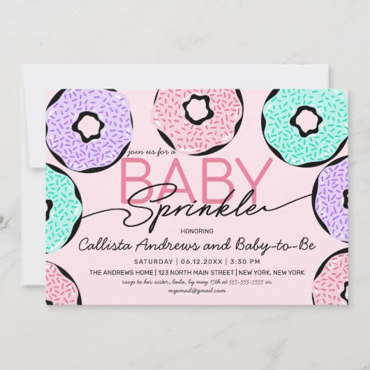 かわいいベビーふりかけるピンク緑の紫色のドーナツ 招待状 (正面)