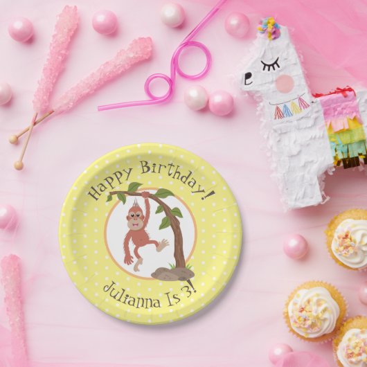かわいいベビーオランウータンの漫画のパーソナライズされた誕生日 ペーパープレート (パーティー)