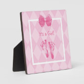 かわいいベビーガールの足跡の誕生のお知らせ フォトプラーク (正面)