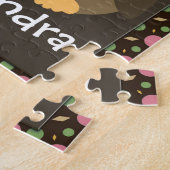 かわいいベビーガールフクロウ、ピンク/グリーン/ブラウン ジグソーパズル (側面)