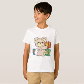 かわいいベビークマとブロック Tシャツ (正面フル)
