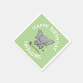 かわいいベビーゾウパーソナライズされたの誕生日 スタンダードカクテルナプキン (角)
