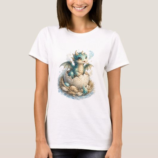 かわいいベビードラゴン たまごから孵化 Tシャツ (正面)