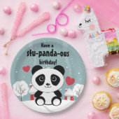 かわいいベビーパンダin冬の雪グレー ペーパープレート (パーティー)