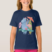 かわいいベビーヒッポとフラミンゴ名前をカスタムする Tシャツ (正面)