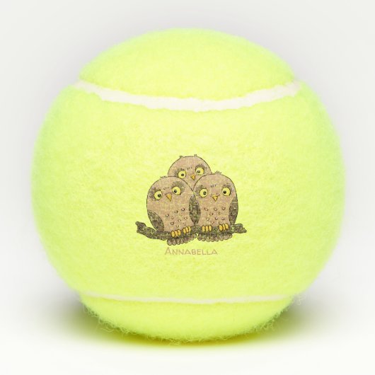 かわいいベビーフクロウトリオ漫画イラストレーション テニスボール (裏面)