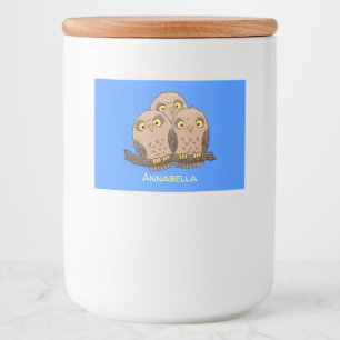 かわいいベビーフクロウトリオ漫画イラストレーション フードラベル