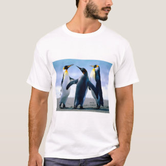 かわいいベビーペンギンの冬のデザイン Tシャツ