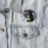 かわいいベビーマカケ食べモンキーのバナナ 缶バッジ (インサイチュ)