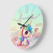 かわいいベビーユニコーンとハートズオンレインボー ラージ壁時計 (傾斜)