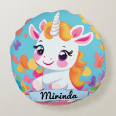 かわいいベビーユニコーンバタフライ名前をカスタムする ラウンドクッション (裏面)