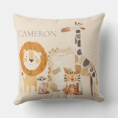 かわいいベビー動物園の動物名前をカスタムするベージュ クッション (裏面)