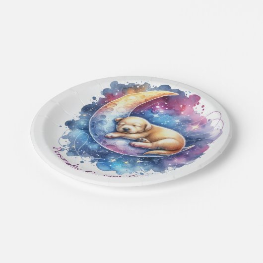 かわいいベビー子犬が月に眠る ペーパープレート (アングル)