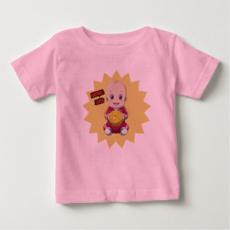 かわいいベビー着用のサッカー選手の服装 ベビーTシャツ