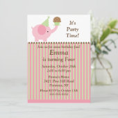 かわいいベビー象及びカップケーキの誕生日の招待状 招待状 (スタンド正面)