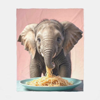 かわいいベビー象食べ象のスパゲッティ フリースブランケット