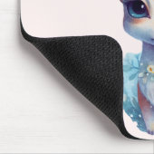 かわいいベビー鹿と〔雄ジカの〕枝角と花 マウスパッド (コーナー)